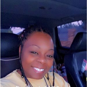 Meet your Posher, Tiya